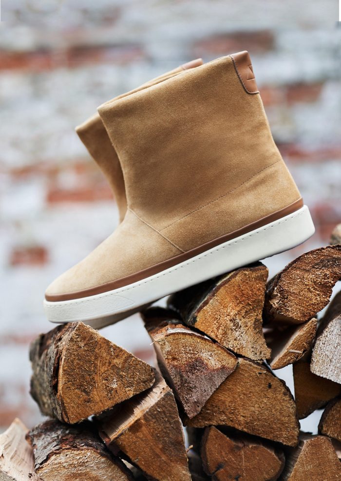 Men's Winter Boots in Tan Waxed Suede